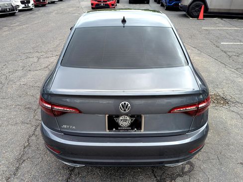 Used 2020 Volkswagen Jetta R-Line image 8