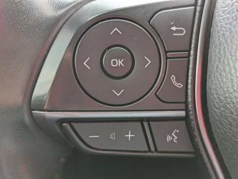 Used 2023 Toyota Camry SE FWD image 17