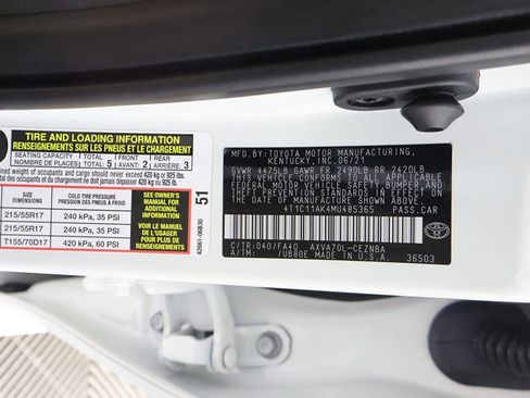 Used 2021 Toyota Camry LE image 40