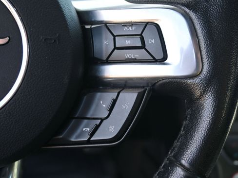 Used 2017 Ford Mustang Premium image 14