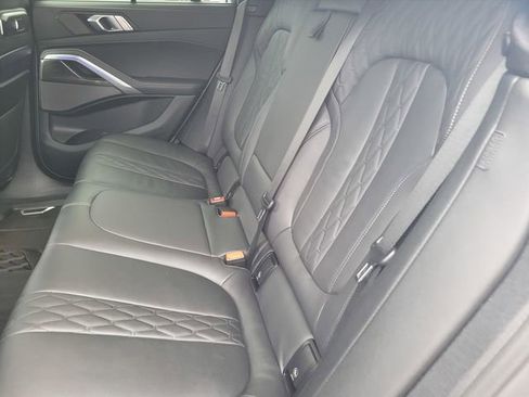 Used 2024 BMW X6 M60i image 13