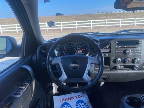 Used 2010 Chevrolet Silverado 1500 LT w/ Power Pack Plus image 17