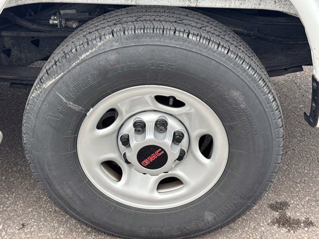 Used 2025 GMC Savana 2500 w/ Driver Convenience Package RWD image 33