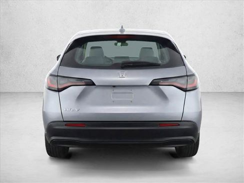 Used 2023 Honda HR-V LX image 6