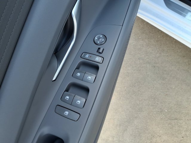 New 2026 Hyundai Elantra SE FWD image 22