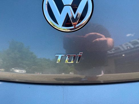 Used 2014 Volkswagen Beetle TDI FWD image 46