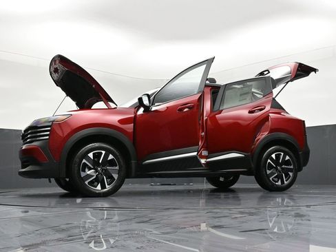 New 2026 Nissan Kicks SV w/ SV Premium Package image 36