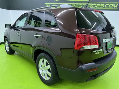 Used 2012 Kia Sorento LX w/ Convenience Pkg AWD/4WD image 7