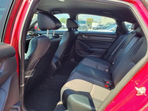 Used 2018 Honda Accord Sport image 25