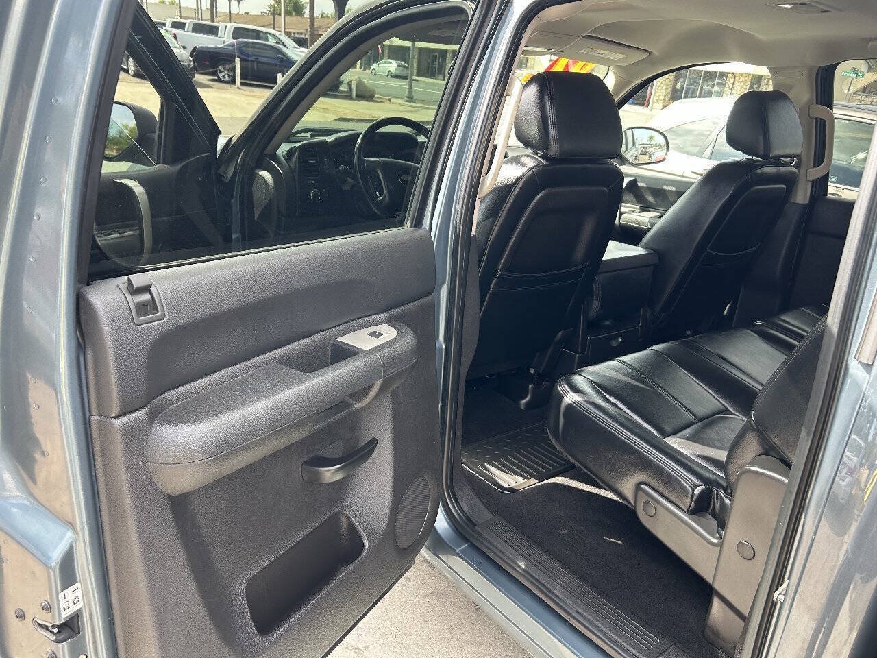 Used 2007 Chevrolet Silverado 1500 LT w/ 1LT Convenience Package RWD image 23