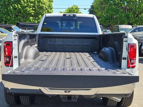 New 2026 RAM 3500 Tradesman AWD/4WD image 10