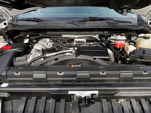 Used 2024 Chevrolet Silverado 2500 LTZ image 34