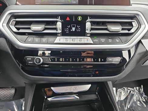 Used 2024 BMW X3 xDrive30i w/ Convenience Package w/ZPA image 24