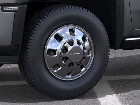 New 2026 GMC Sierra 3500 Denali w/ Denali Reserve Package image 9
