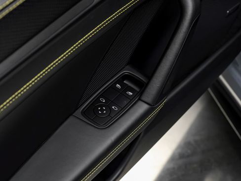 Used 2023 Porsche 911 GT3 RWD image 41