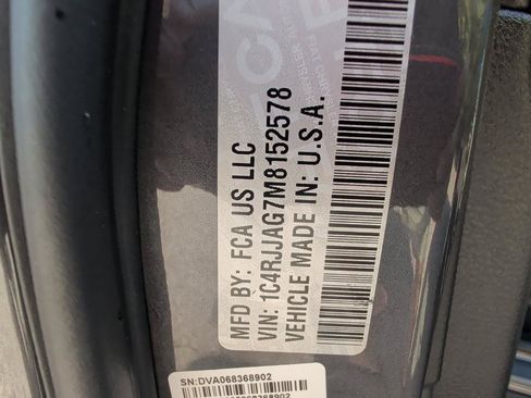 Used 2021 Jeep Grand Cherokee L Laredo w/ Luxury Tech Group I RWD image 32