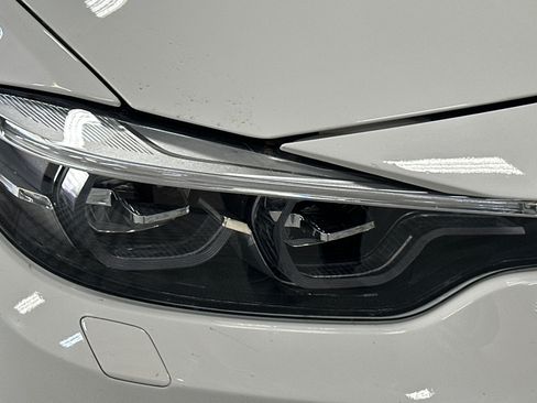 Used 2018 BMW M4 Convertible w/ Executive Package RWD image 46