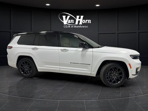 Used 2024 Jeep Grand Cherokee L Summit AWD/4WD image 8