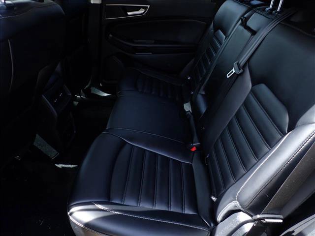Used 2024 Ford Edge SEL AWD/4WD image 9