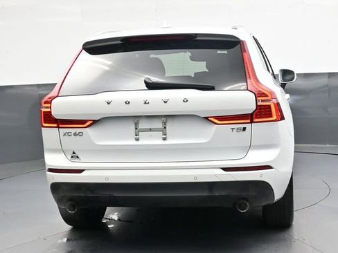 Used 2020 Volvo XC60 T5 Momentum w/ Protection Package image 4