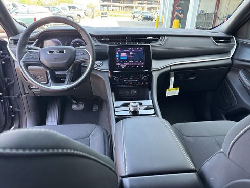 New 2026 Jeep Grand Cherokee Laredo X AWD/4WD image 20