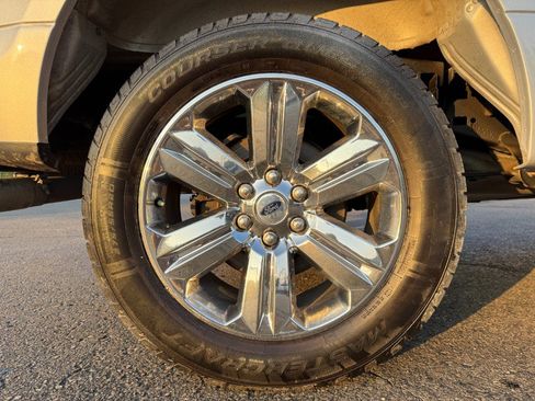 Used 2018 Ford F150 XLT w/ Equipment Group 302A Luxury AWD/4WD image 13