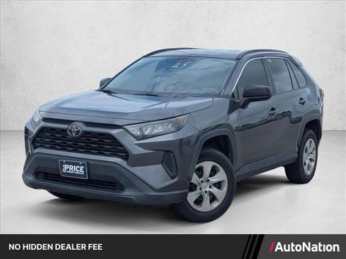 Used 2020 Toyota RAV4 LE FWD image 1