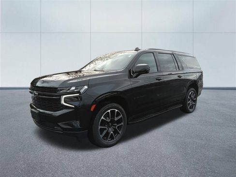 Used 2023 Chevrolet Suburban RST w/ Luxury Package image 1