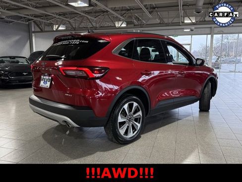 Used 2024 Ford Escape Platinum image 10