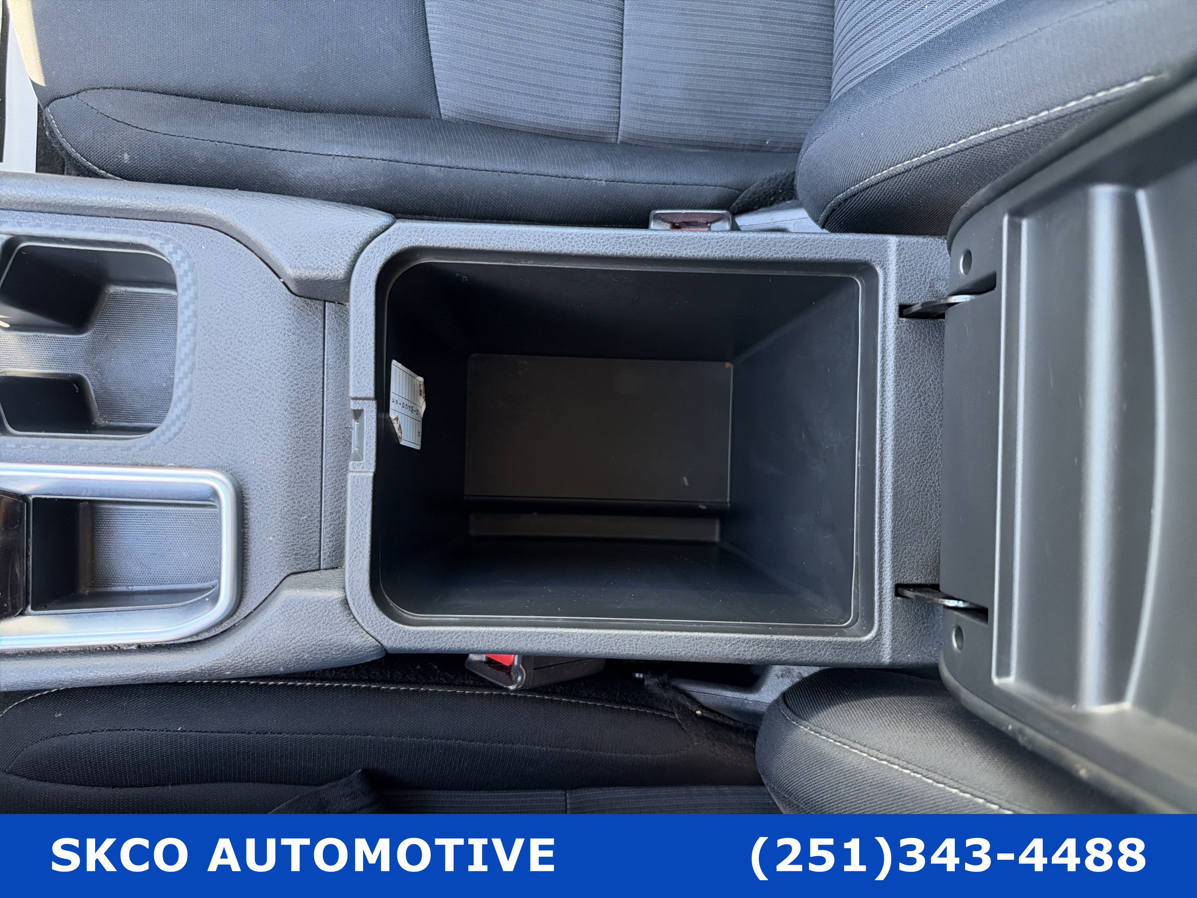 Used 2024 Nissan Sentra SV FWD image 25