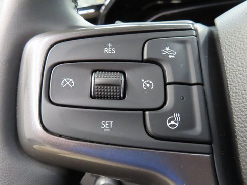 Used 2023 Chevrolet Silverado 1500 ZR2 image 59