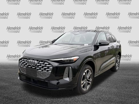 Used 2025 Audi Q5 Premium Plus w/ Premium Plus image 3