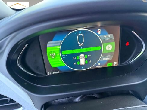 Used 2018 Chevrolet Bolt LT FWD image 22