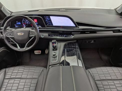 Certified 2024 Cadillac Escalade V w/ LPO, ONYX Package AWD/4WD image 24