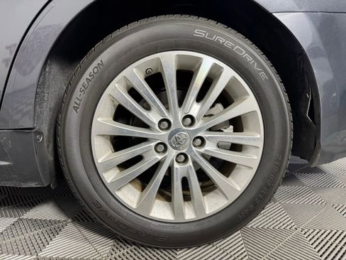 Used 2013 Toyota Avalon Limited image 45