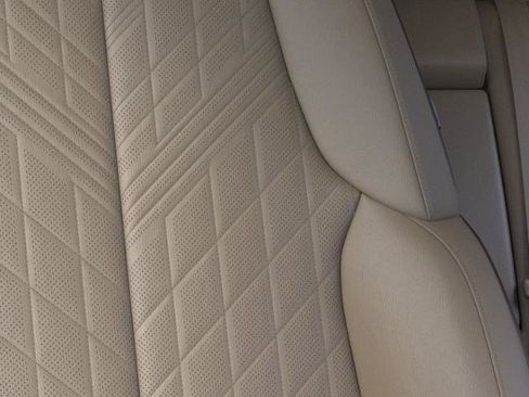 New 2026 Cadillac Lyriq V w/ LPO, Floor Liner Package AWD/4WD image 21