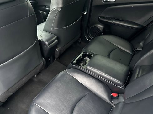 Used 2017 Toyota Prius Prime Advanced w/ Carpet Mat Package image 11