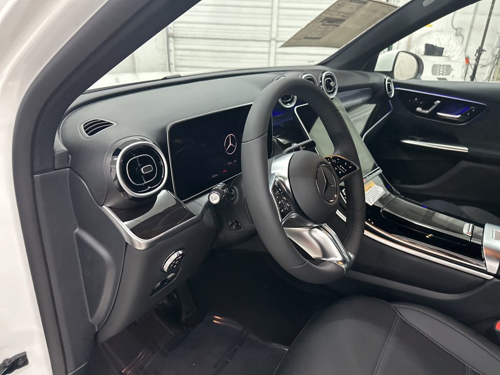 Used 2026 Mercedes-Benz GLC 300 image 9