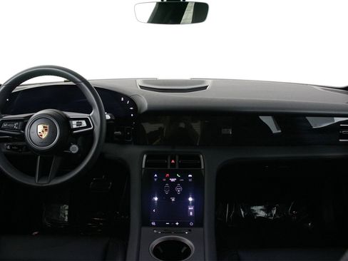 Used 2025 Porsche Taycan image 11