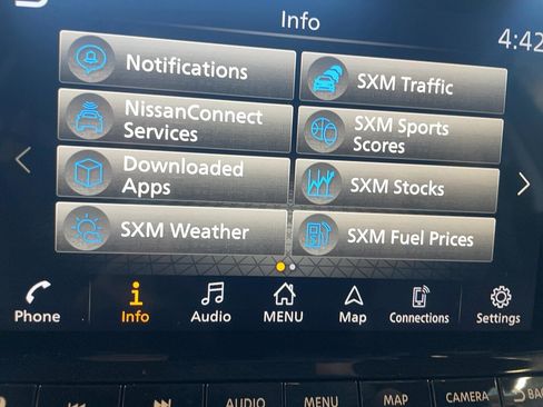 Used 2023 Nissan Rogue SL w/ SL Premium Package image 13