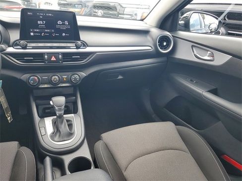 Used 2023 Kia Forte LXS image 13