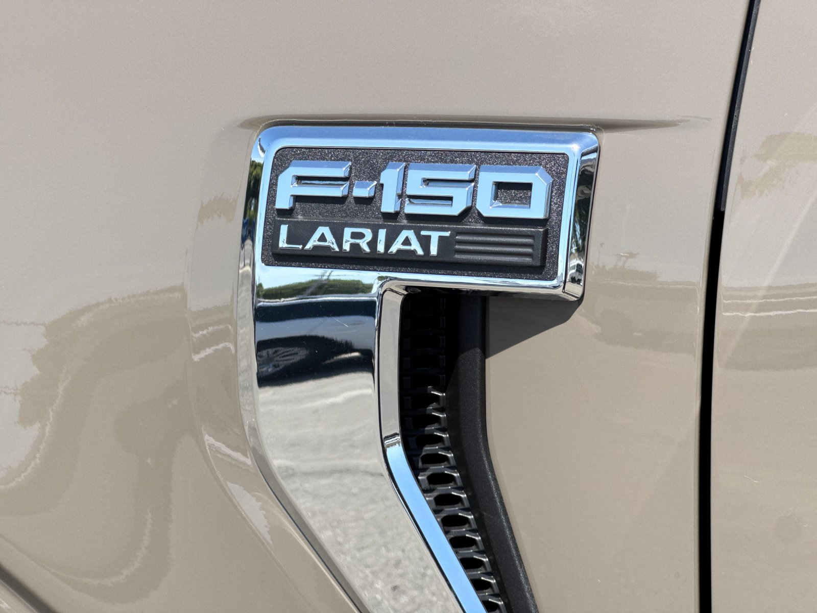 New 2026 Ford F150 Lariat w/ Equipment Group 502A High AWD/4WD image 33
