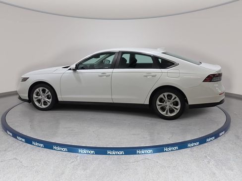 Used 2023 Honda Accord LX image 9
