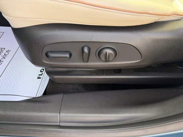 Used 2024 Buick Encore GX Avenir w/ Avenir Convenience Package FWD image 10