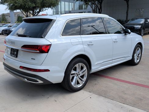 Used 2023 Audi Q7 2.0T Premium Plus w/ Premium Plus Package AWD/4WD image 10