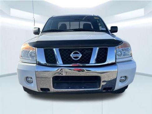 Used 2014 Nissan Titan SV w/ SV Value Truck Package AWD/4WD image 2