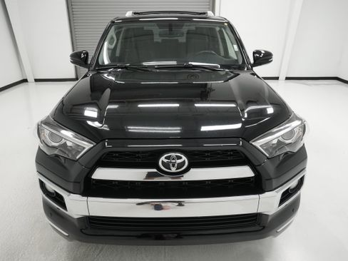Used 2016 Toyota 4Runner Limited RWD image 2