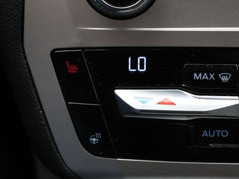 Used 2021 Ford Explorer XLT w/ Equipment Group 202A image 23