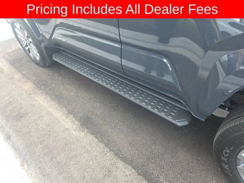 Used 2025 Toyota 4Runner Limited AWD/4WD image 5