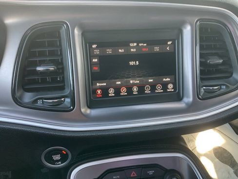 Certified 2022 Dodge Challenger SXT w/ Blacktop Package image 16